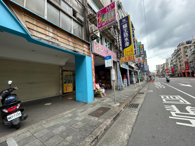 八德雙開人潮金店,台北市松山區八德路四段