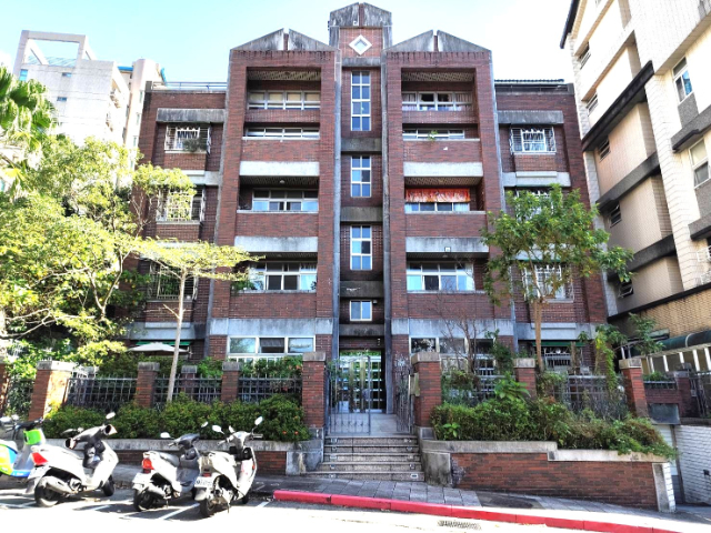 內湖一樓大庭院,台北市內湖區民權東路六段