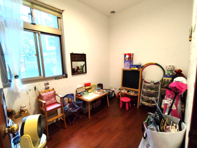 內湖一樓大庭院,台北市內湖區民權東路六段