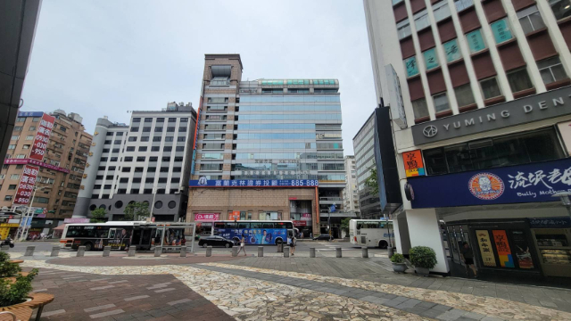 頂好名店城樓店,台北市大安區忠孝東路四段