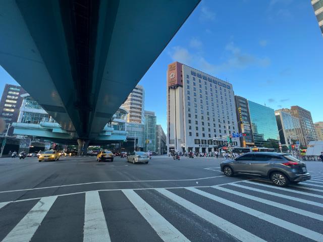 芝麻大廈,台北市松山區復興北路