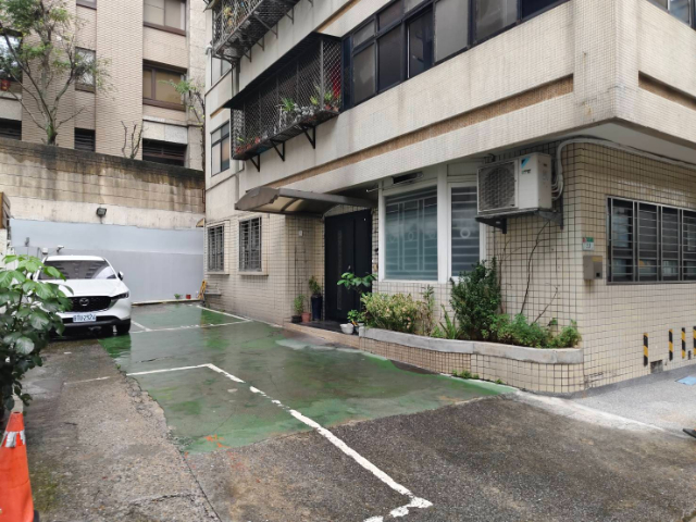 天母靜巷邊間一樓,台北市士林區中山北路七段