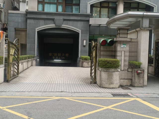 敦南星鑽三房坡車 ,台北市松山區光復南路