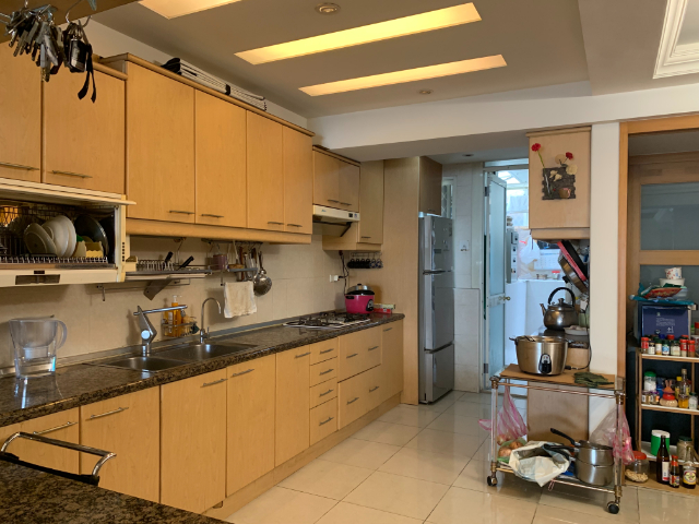 小巨蛋邊間敦中學區,台北市松山區南京東路四段