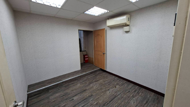 中山國小捷運住辦大廈(二),台北市中山區林森北路