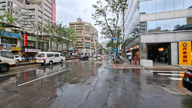 國館大巨蛋靜巷邊間華廈,台北市松山區光復南路