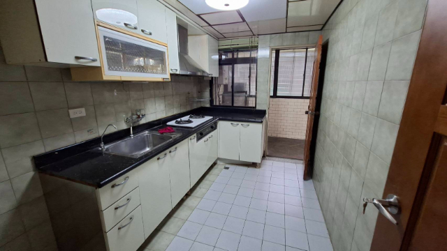 國館大巨蛋靜巷邊間華廈,台北市松山區光復南路