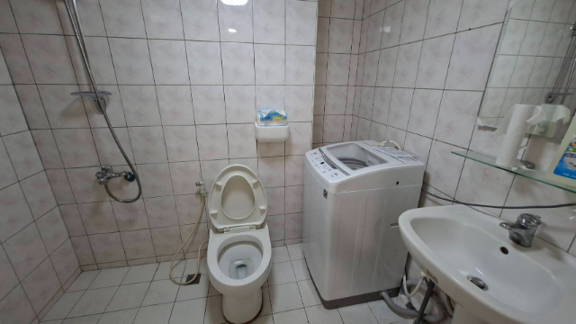 台北河岸美景低價小宅,台北市萬華區和平西路三段