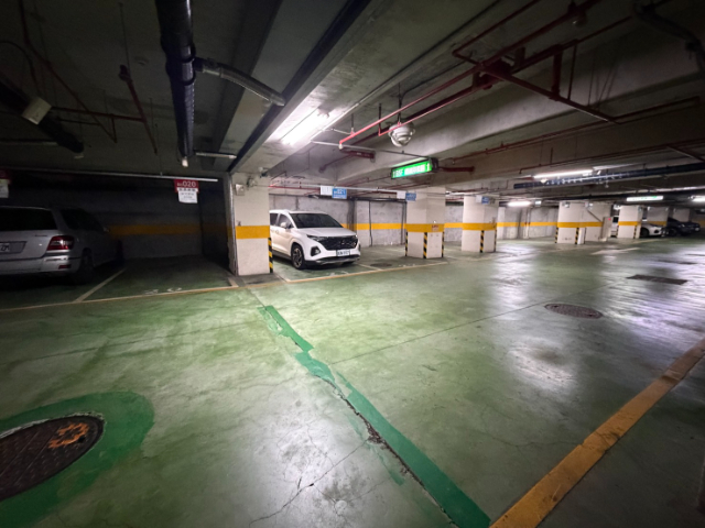 信基大樓世界金融車位,台北市信義區信義路四段