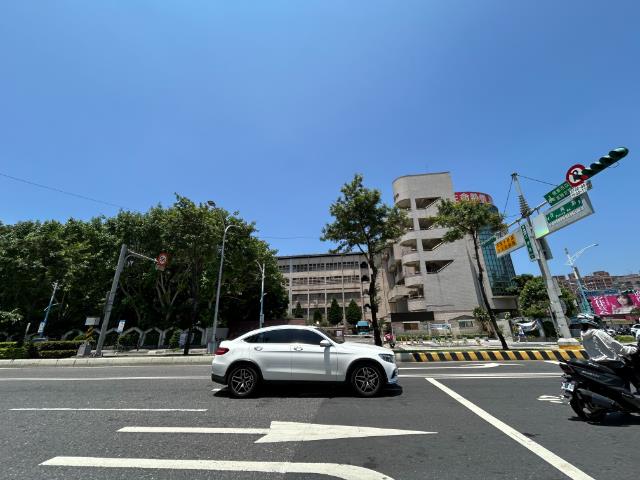 三民高中邊間兩房,新北市蘆洲區民義街