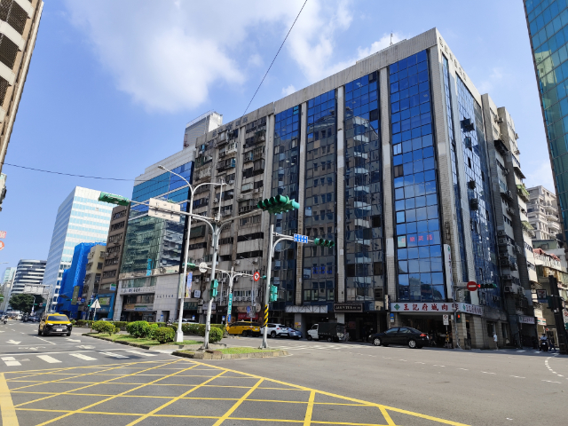 雙敦捷運純辦,台北市松山區八德路二段