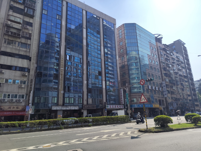雙敦捷運純辦,台北市松山區八德路二段