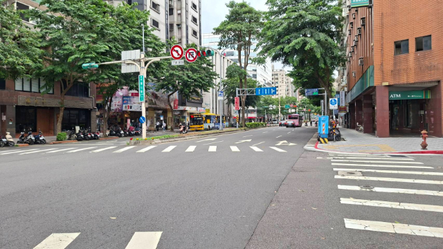 台北大小巨蛋商圈金店面,台北市松山區光復北路
