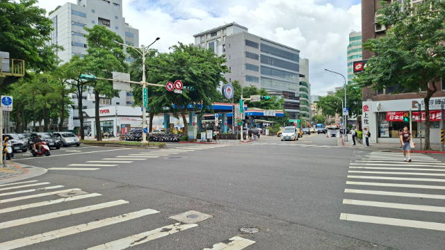 台北大小巨蛋商圈金店面,台北市松山區光復北路