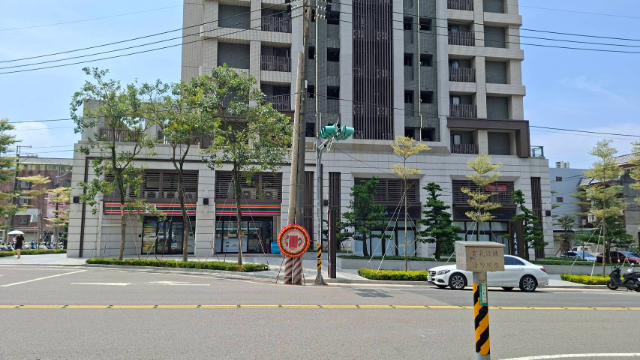 楊梅車站商圈三角窗金店面,桃園市楊梅區新梅六街