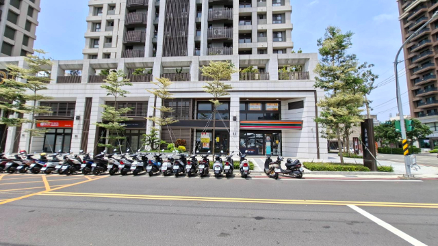 楊梅車站商圈三角窗金店面,桃園市楊梅區新梅六街