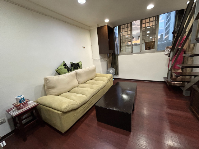 吉鑽4米5美妝,台北市中山區吉林路