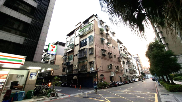 徐匯中學捷運美妝公寓,新北市三重區仁華街