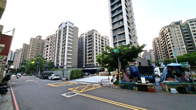 徐匯中學捷運美妝公寓,新北市三重區仁華街